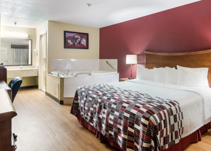 Red Roof Inn Conroe North - Willis