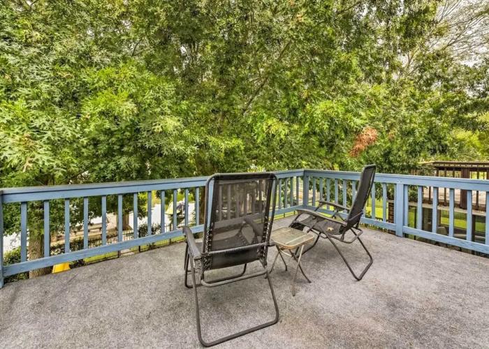 Quiet Lake Conroe Townhome w/ 2 Boat Slips!