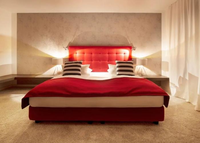 Boardinghouse by M&K