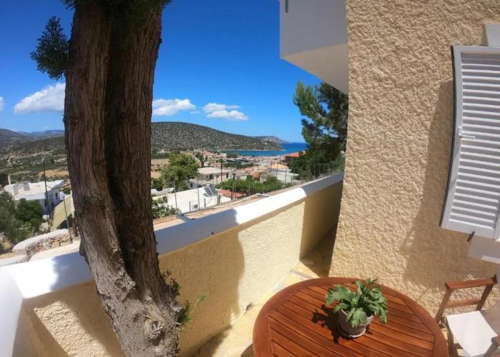 Treehouse Holiday Homes