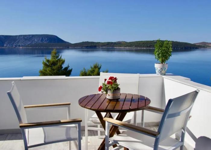 Grand Bleu Apartments & Villas