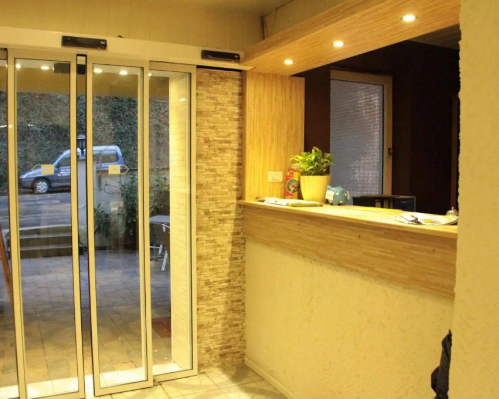 фото Hotel Holl