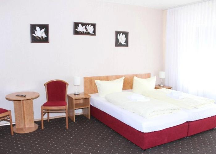 Hotel Holl
