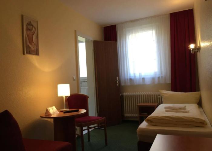 Hotel Holl