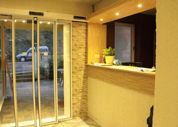 Hotel Holl