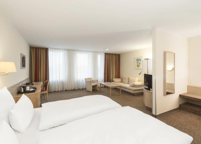 Scotty + Paul Hotel Deggendorf