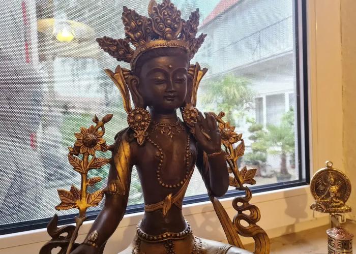 Seminarhaus Arya Maitreya