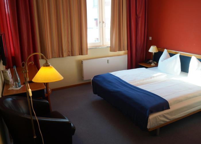 H24 Hoteltow