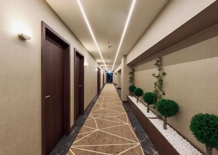 Puzzle Hotels
