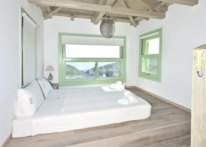 Villa Ermis- Mounty Island Villas