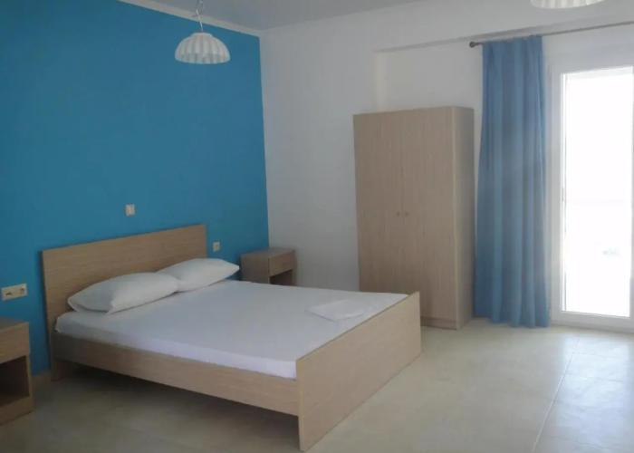 Menes Hotel