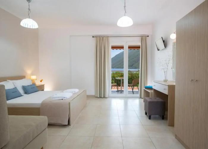Menes Hotel
