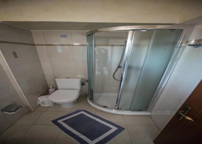Ionis Hotel