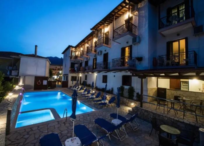 Hotel Nostos