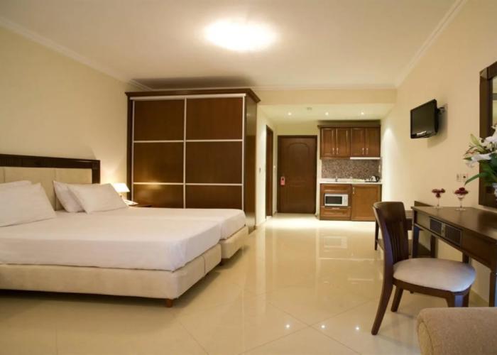 Royal Nidri Hotel & Apartments