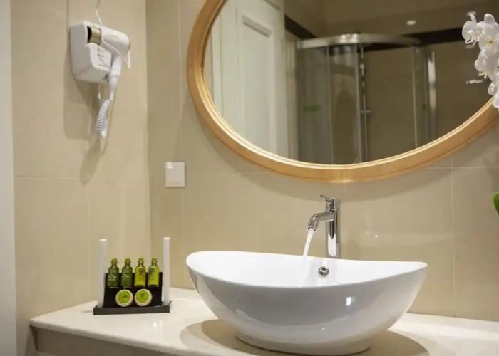 VK Luxury Suites - Private Parking - Adults Only
