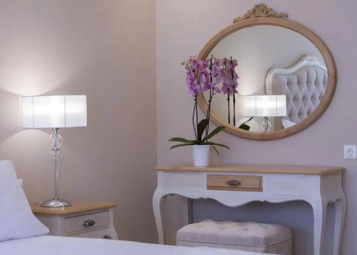 VK Luxury Suites - Private Parking - Adults Only