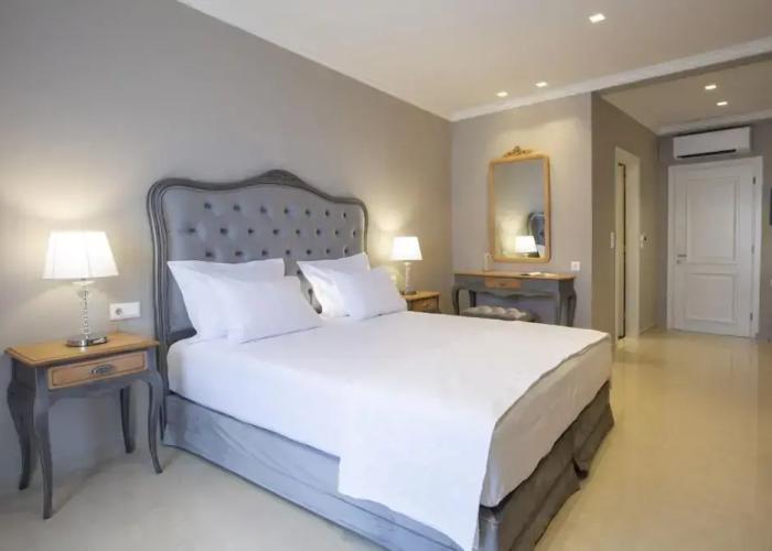 VK Luxury Suites - Private Parking - Adults Only