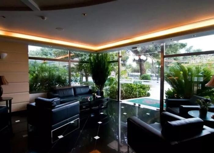 Oasis Hotel Apartments