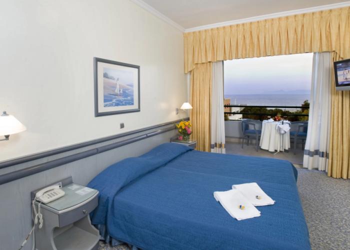 Emmantina Hotel