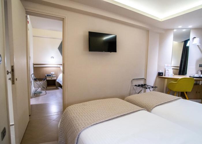 Emmantina Hotel