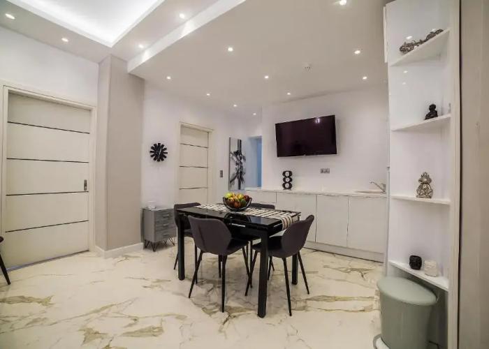 Apartment in Glyfada Center