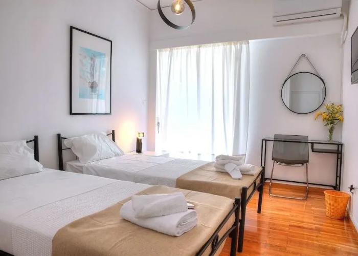 L' apartment blanc dans le centre de Glyfada