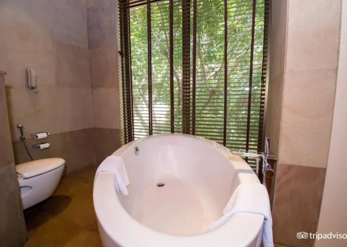 Taj Damdama Lake Resort & Spa, Gurugram