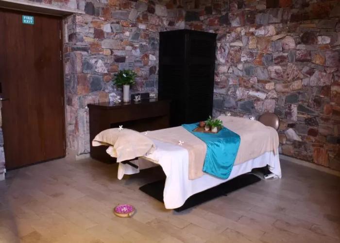 Taj Damdama Lake Resort & Spa, Gurugram