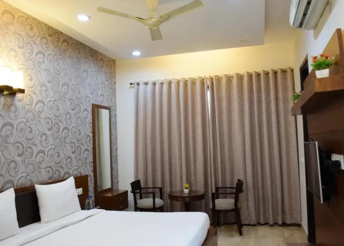 When In Gurgaon - Service Apartments near Medanta Medicity