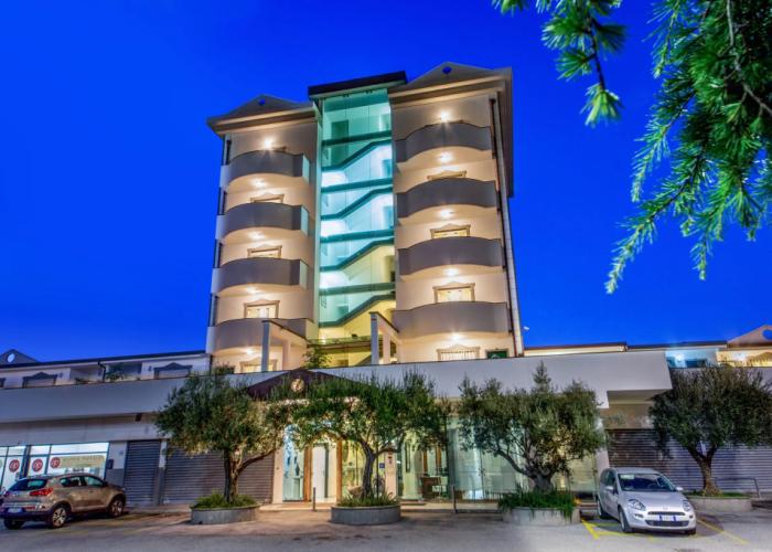 Arcom Palace Hotel