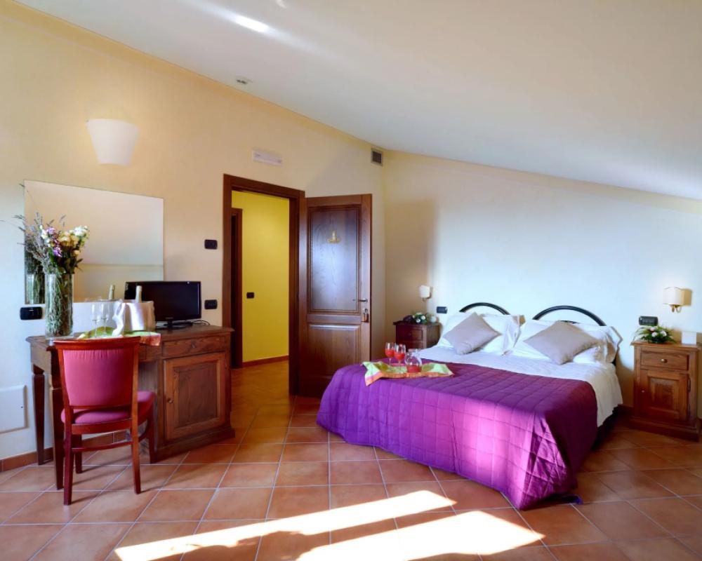 фото Faro Rosso