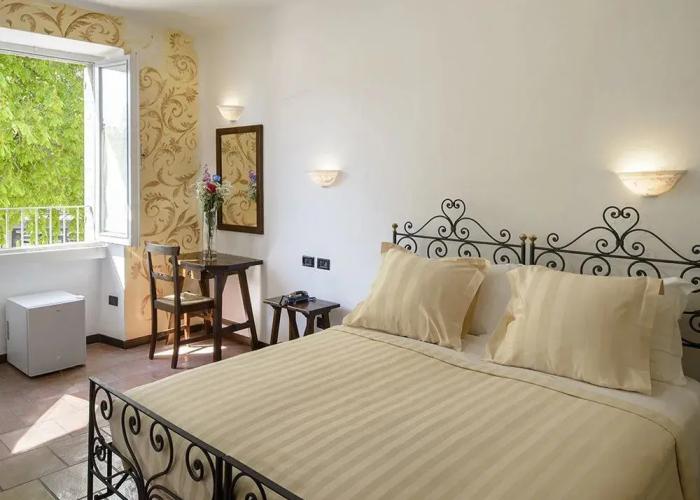 Hotel Porta Marmorea