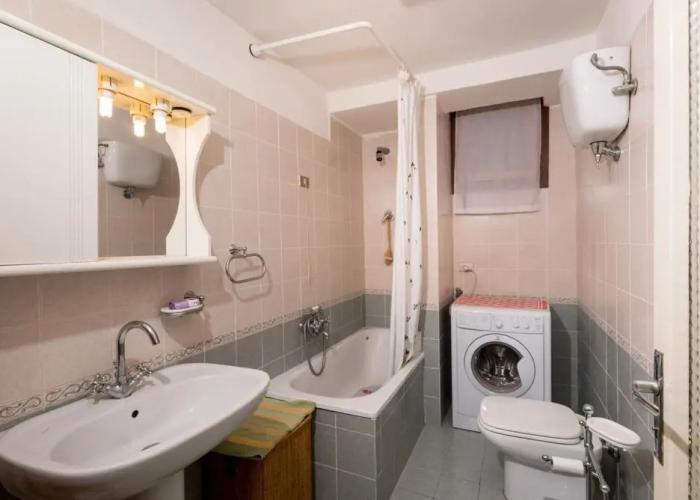 Borgo Santa Lucia Apartment with Private Parking & Garden