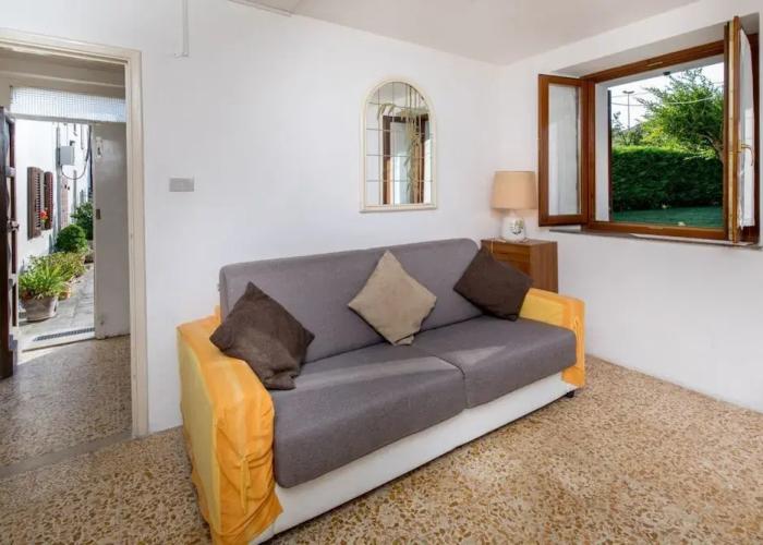 Borgo Santa Lucia Apartment with Private Parking & Garden