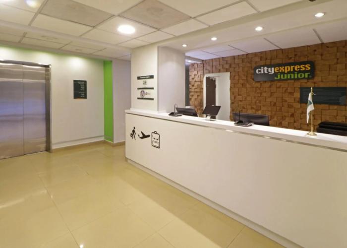 City Express Junior by Marriott Toluca Aeropuerto