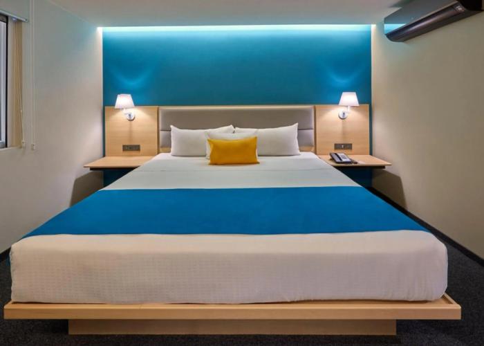 City Express Suites by Marriott Toluca