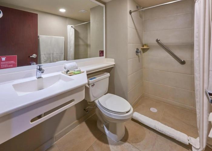City Express Suites by Marriott Toluca
