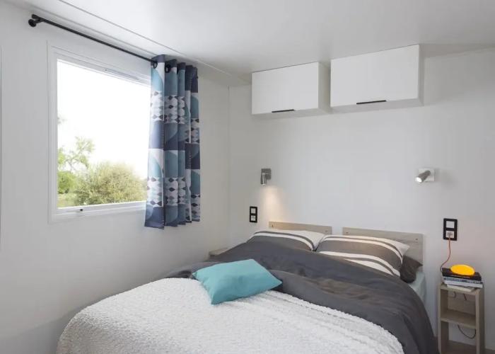 Compact 4 Person Chalet in Friesland