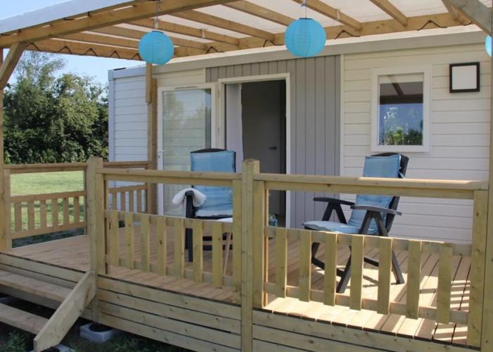 Compact 4 Person Chalet in Friesland