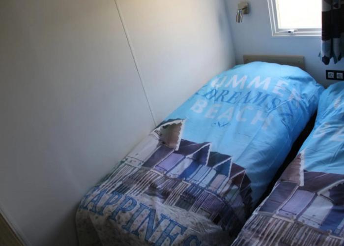Compact 4 Person Chalet in Friesland