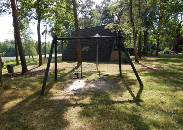 Completely Detached Bungalow in a Nature-filled Park by a Large fen