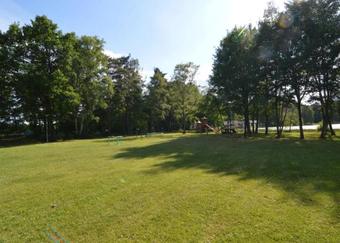 Completely Detached Bungalow in a Nature-filled Park by a Large fen