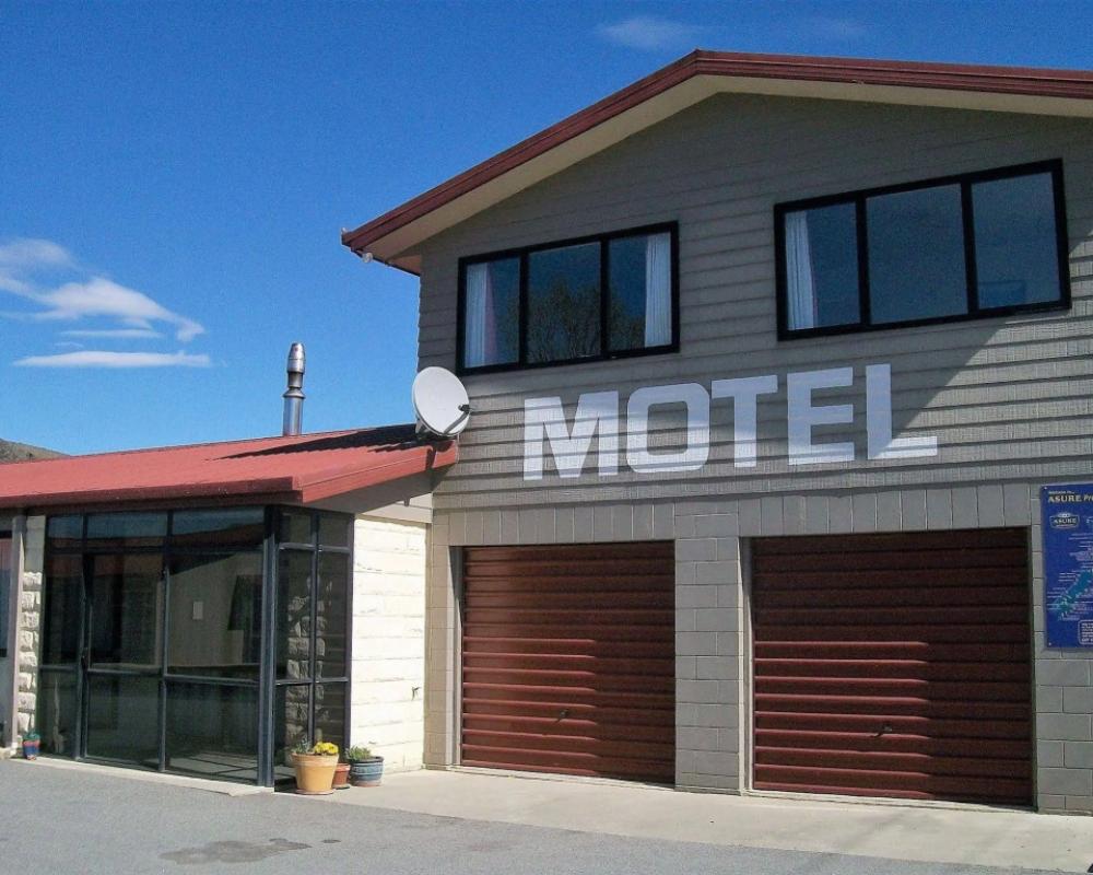 Sierra Motel