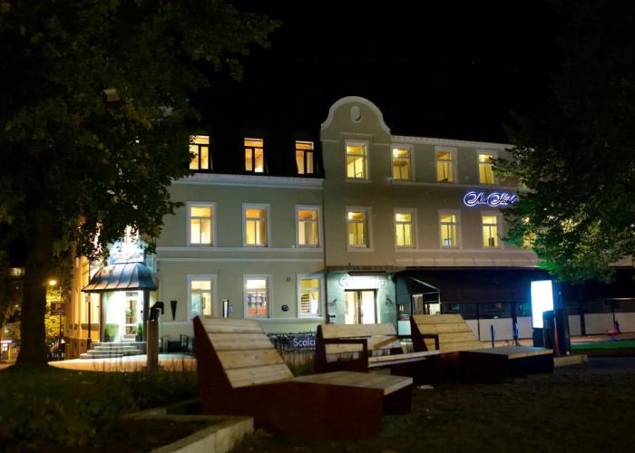 Moss Hotel & Apartments