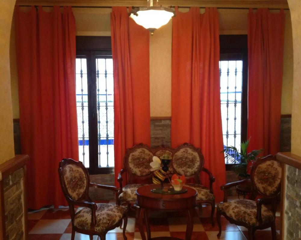 фото Hostal Julio