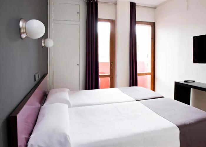 Hostal Joaquín Costa Un Punto Chic