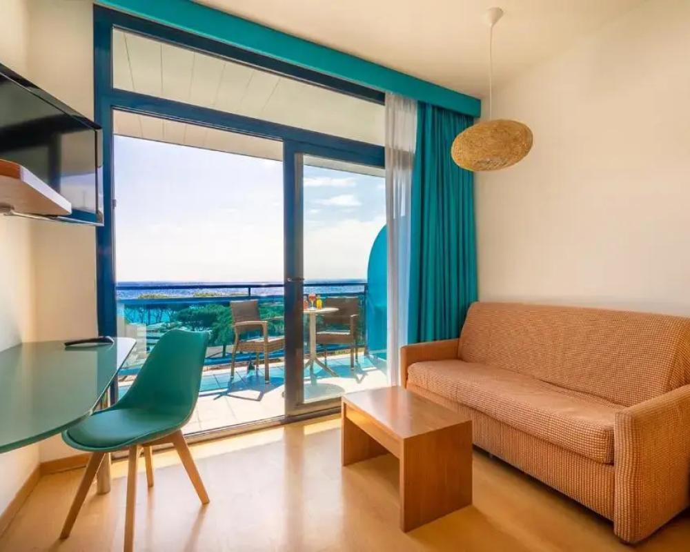 фото Hotel Blaucel