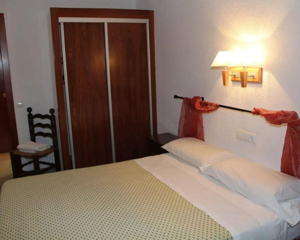 фото Hostal Isabel