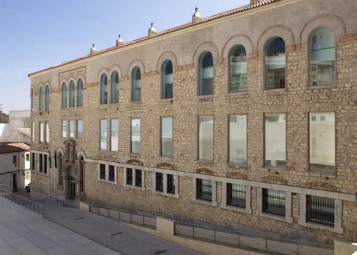Albergue Inturjoven & Jaen - Hostel